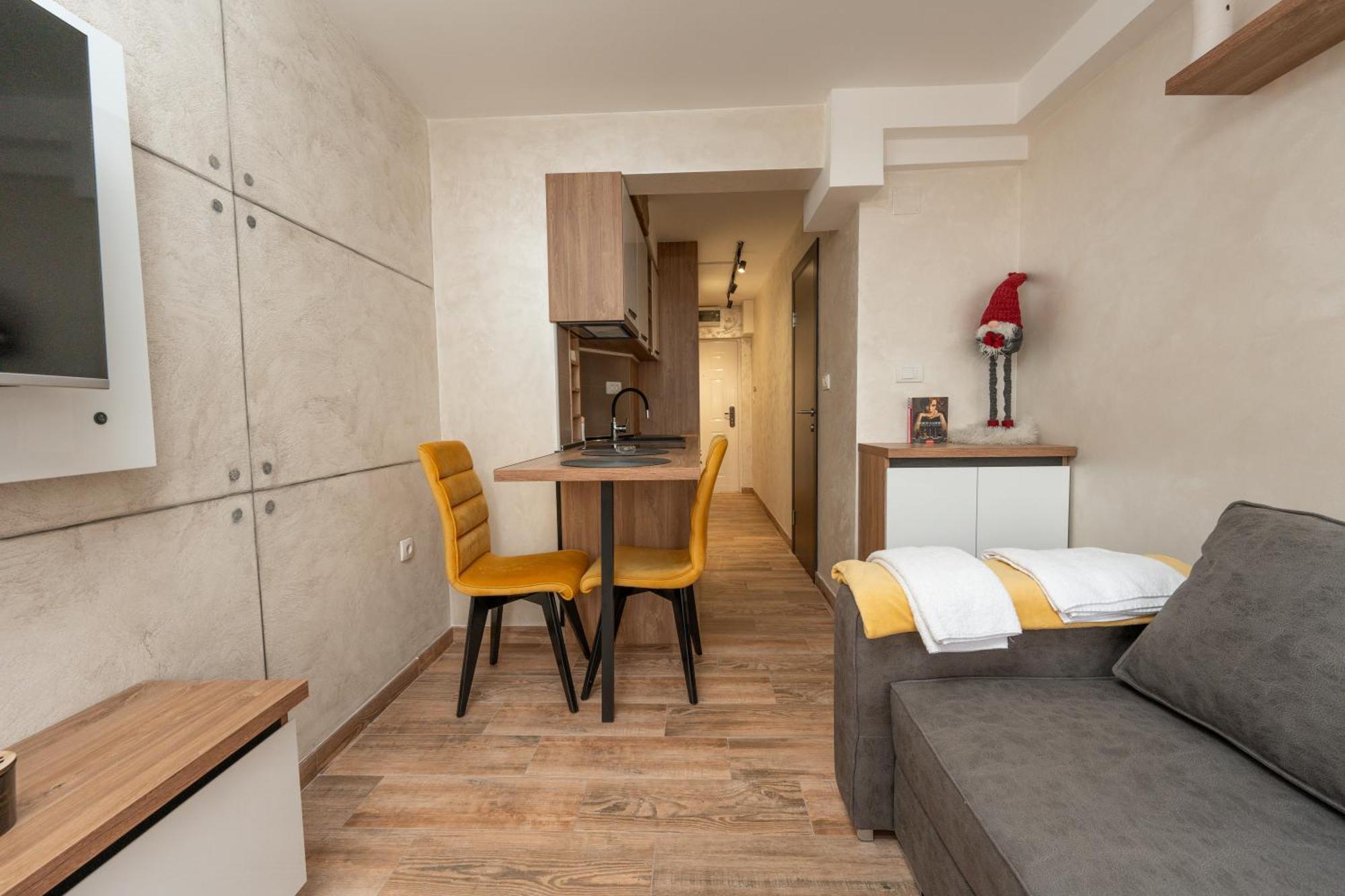 Comanda Luxury Apartments Belgrado Esterno foto