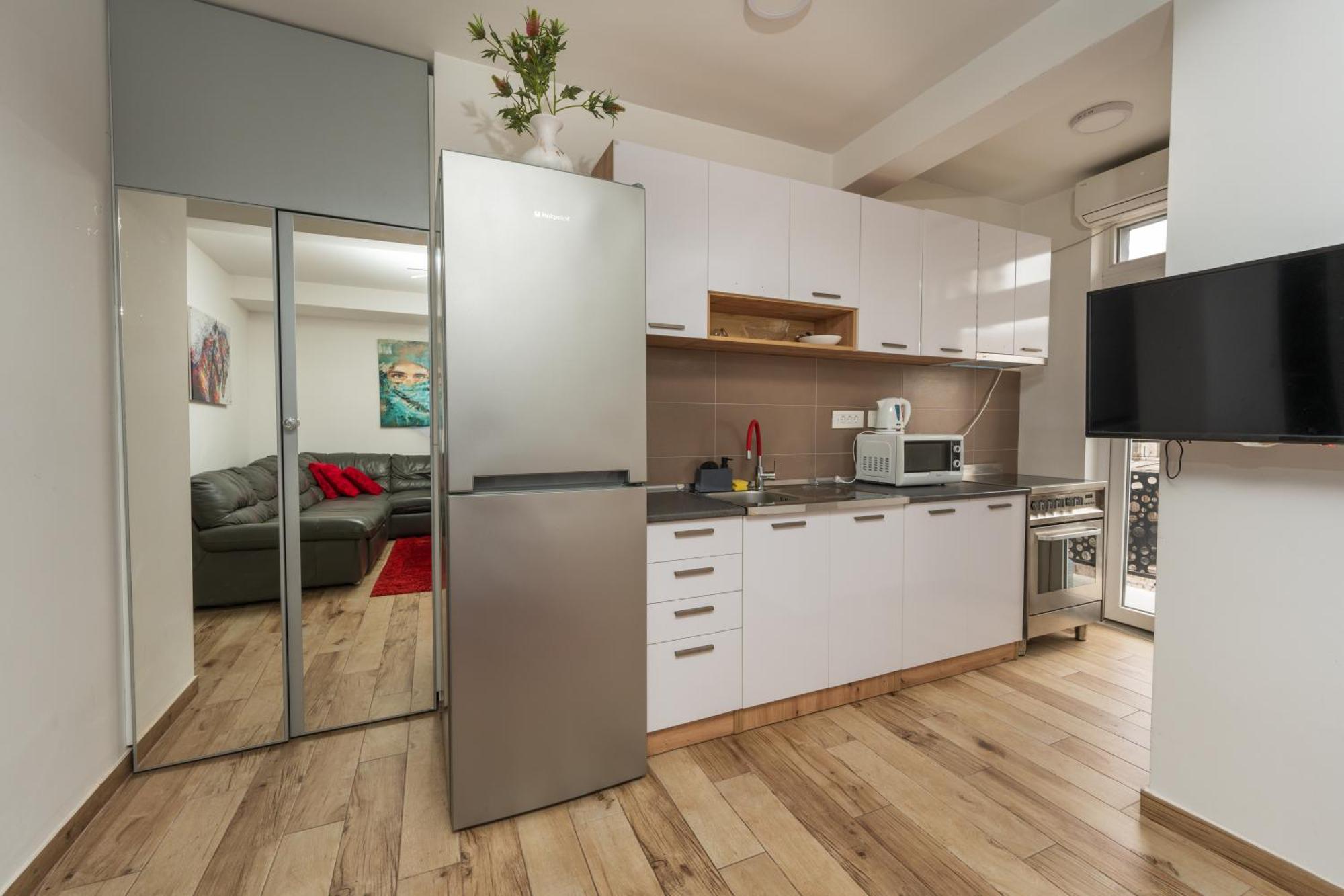 Comanda Luxury Apartments Belgrado Esterno foto